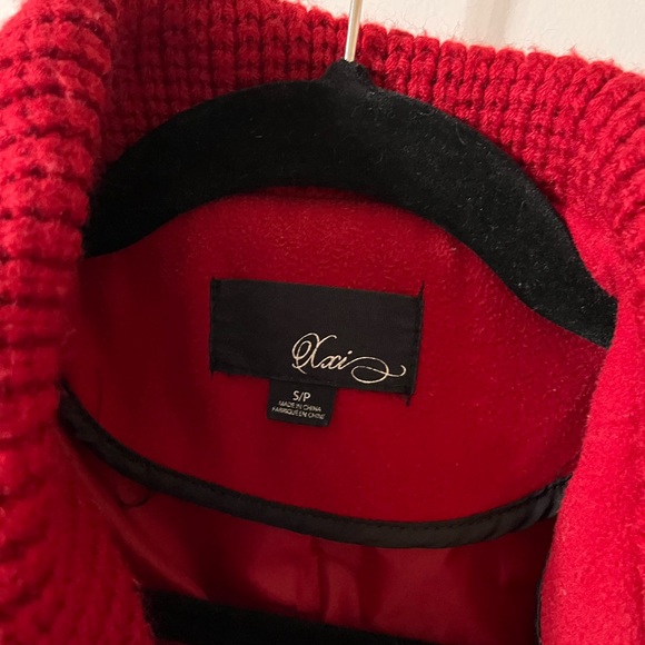 Red Coat - Picture 2 of 2